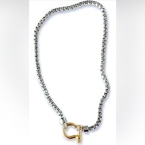 Elegant Gold and Silver Chain Necklace (18k gold plated stainless steel)